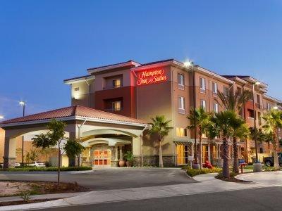 Hampton Inn & Suites San Bernardino Buitenkant foto
