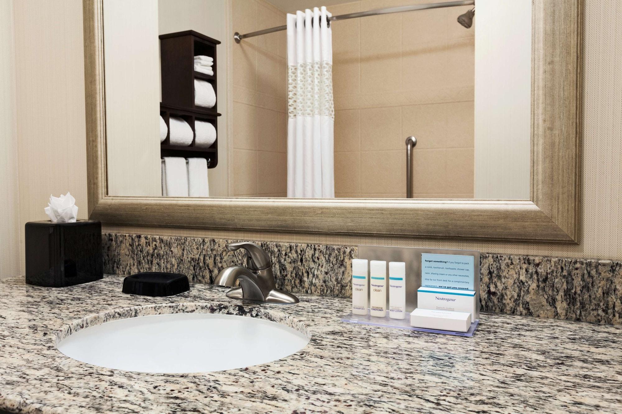 Hampton Inn & Suites San Bernardino Buitenkant foto
