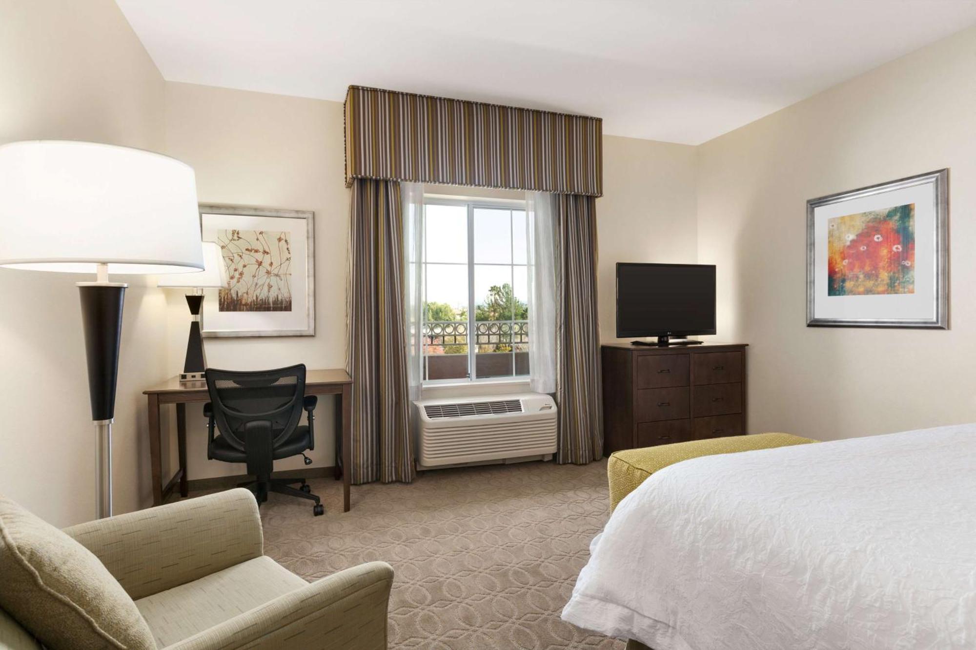 Hampton Inn & Suites San Bernardino Buitenkant foto