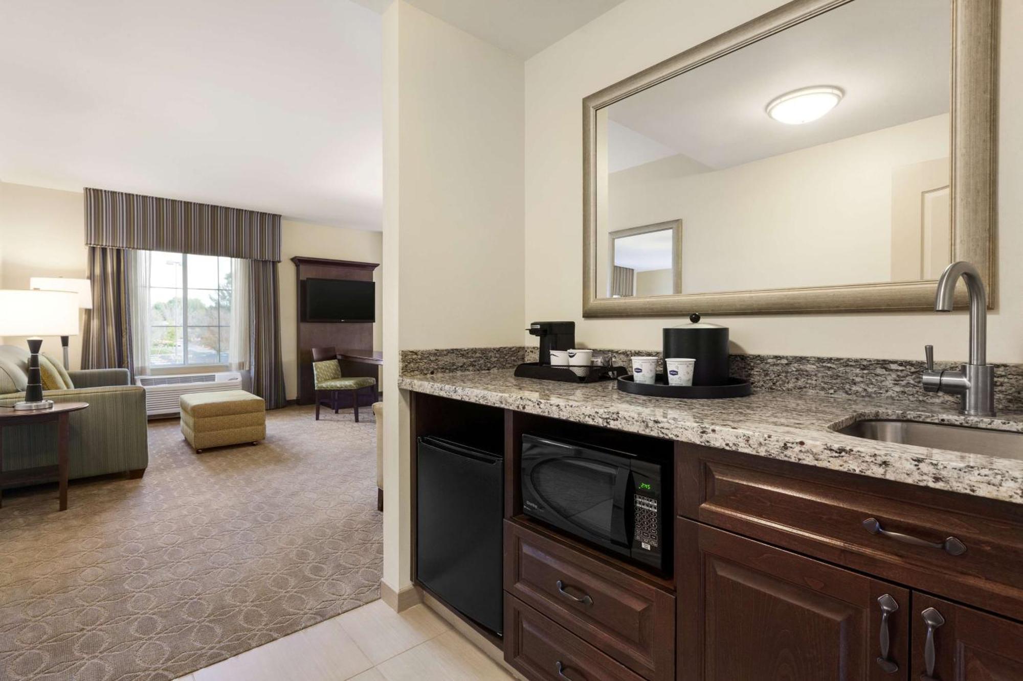 Hampton Inn & Suites San Bernardino Buitenkant foto