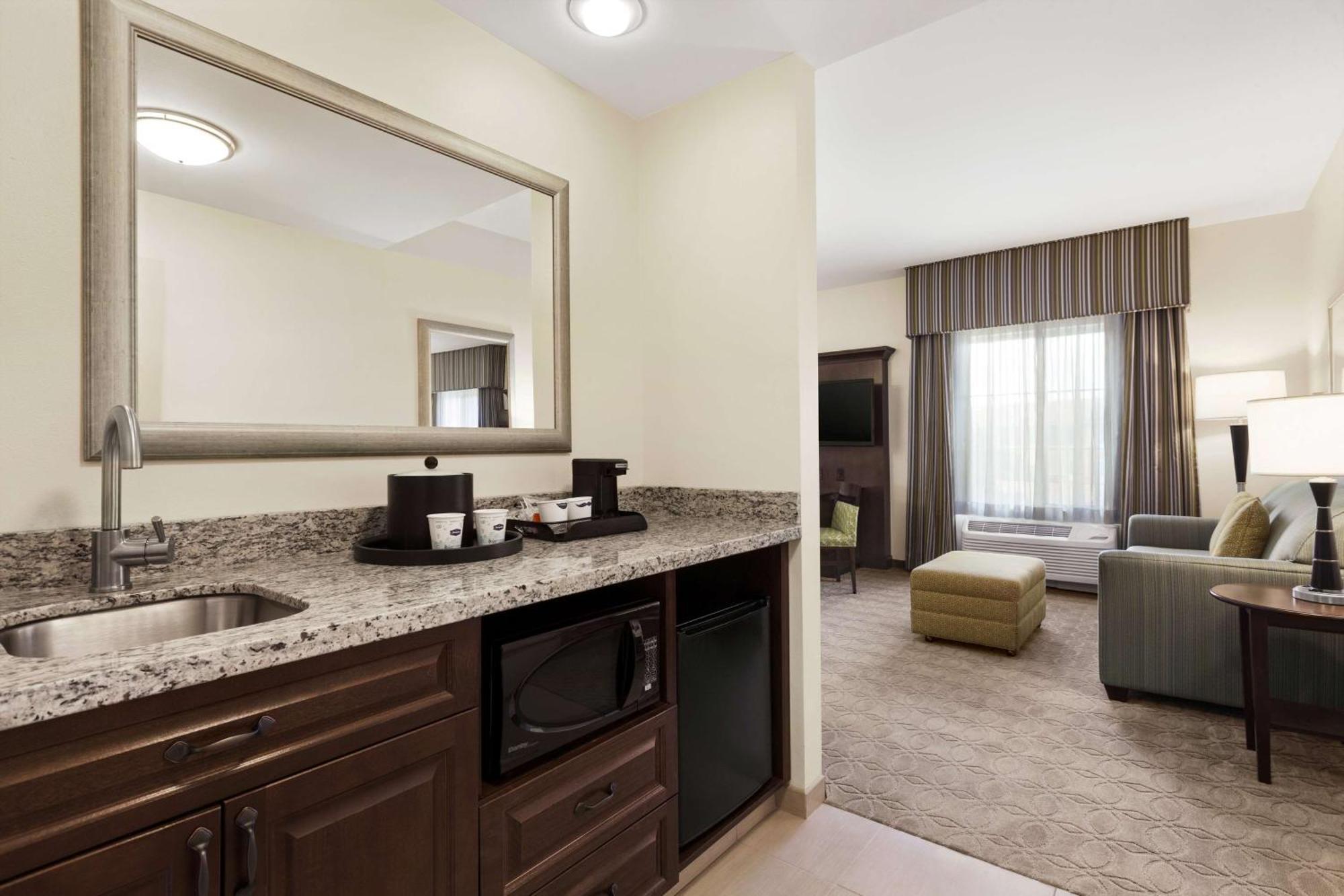 Hampton Inn & Suites San Bernardino Buitenkant foto