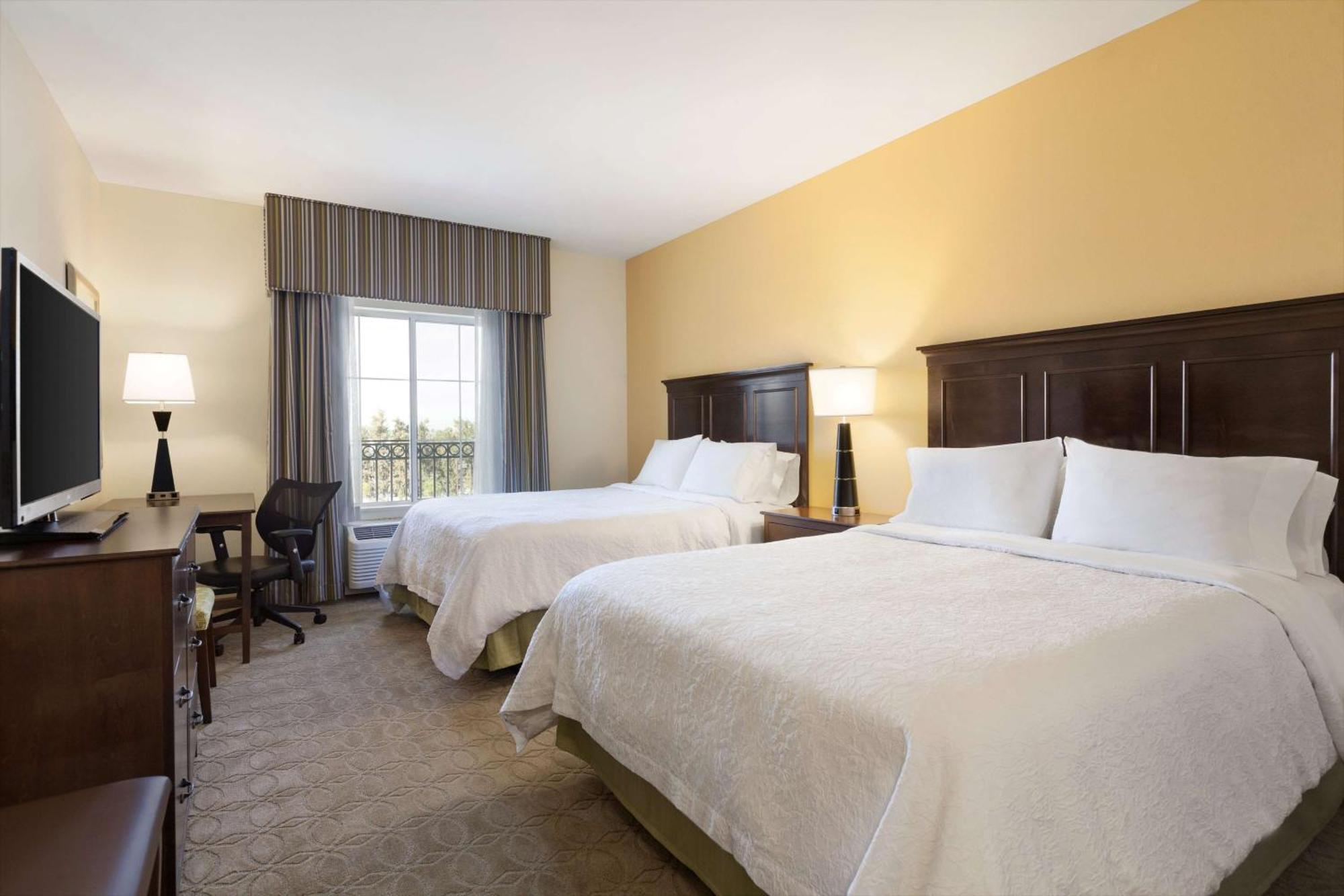 Hampton Inn & Suites San Bernardino Buitenkant foto